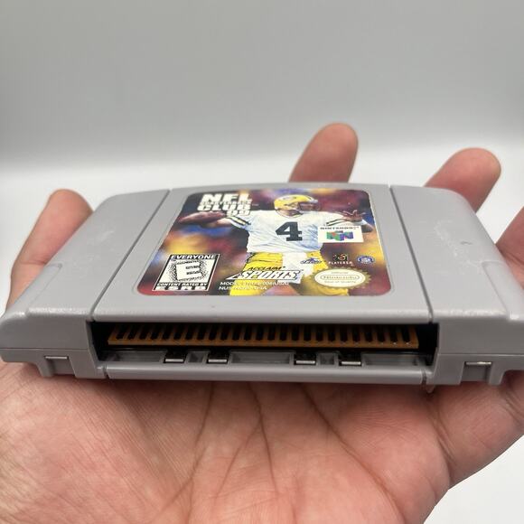 N64 games authentic NFL QUARTERBACK CLUB 99 - Picture 3 of 4
